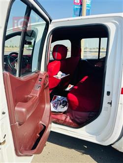 نیسان نەڤارا